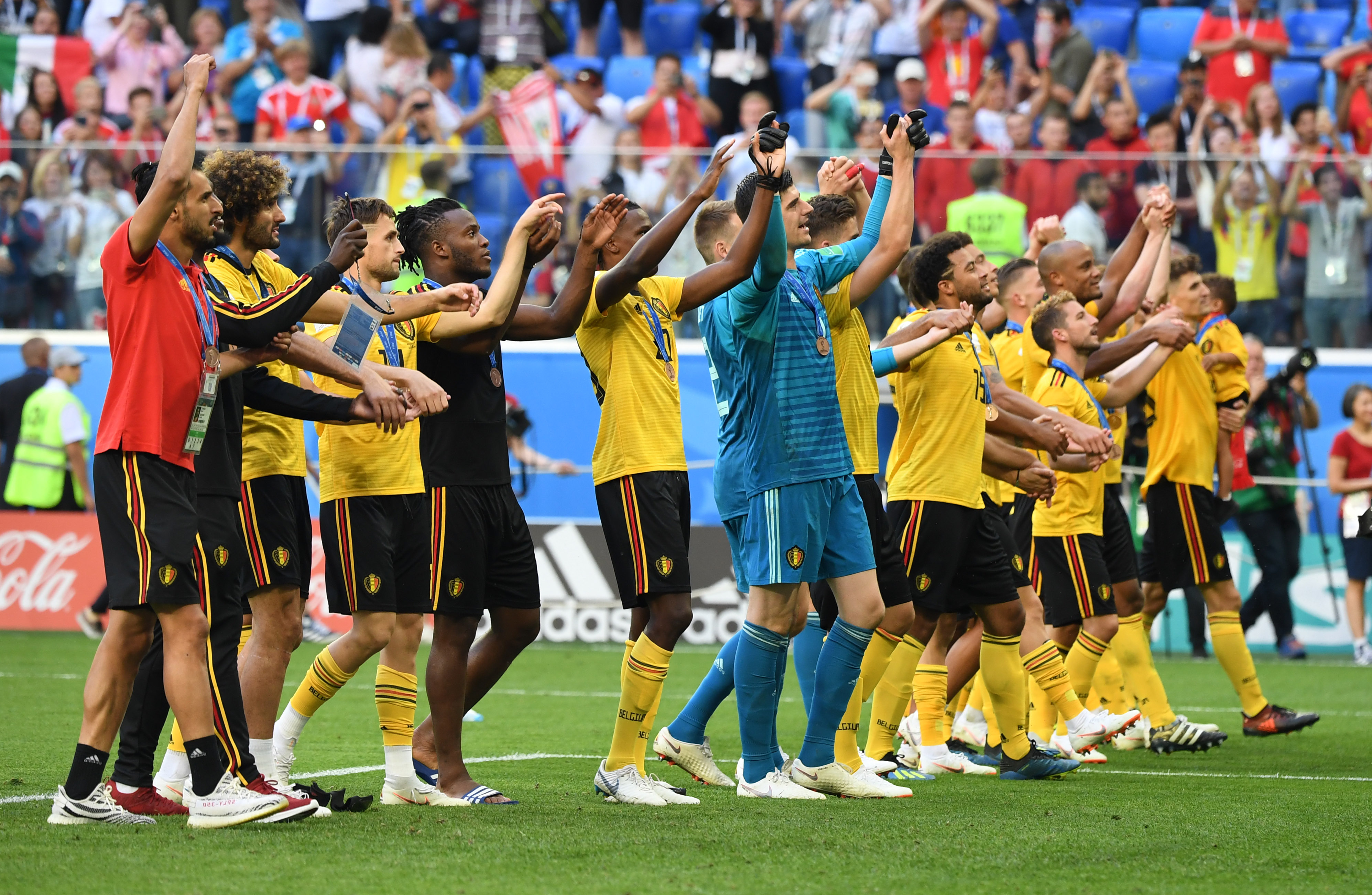 官方与双方 官方与双方